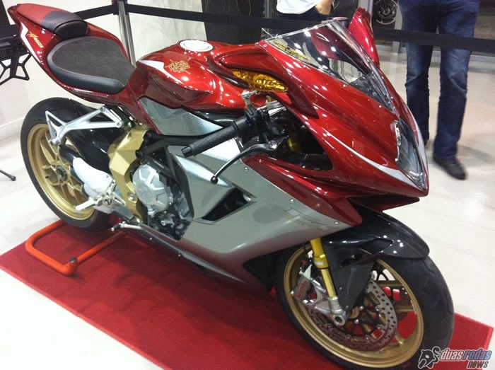 F3 Serie Oro, uma moto para mexer com o imaginário de muitos motociclistas