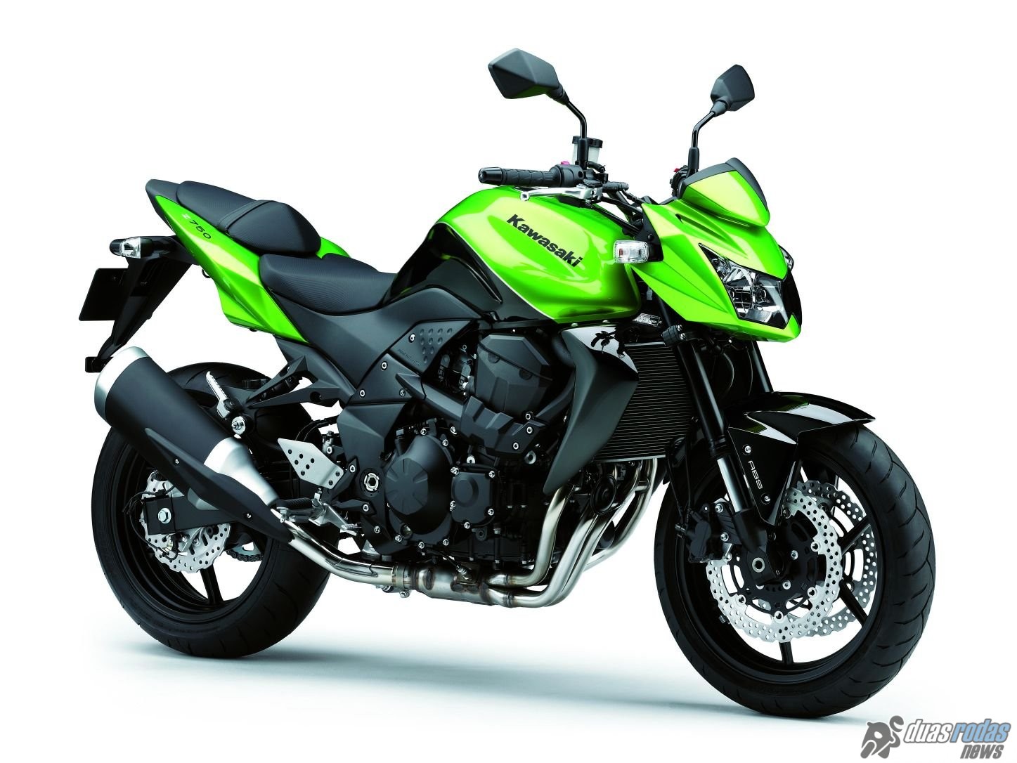 Kawasaki anuncia redução de preços da Z750