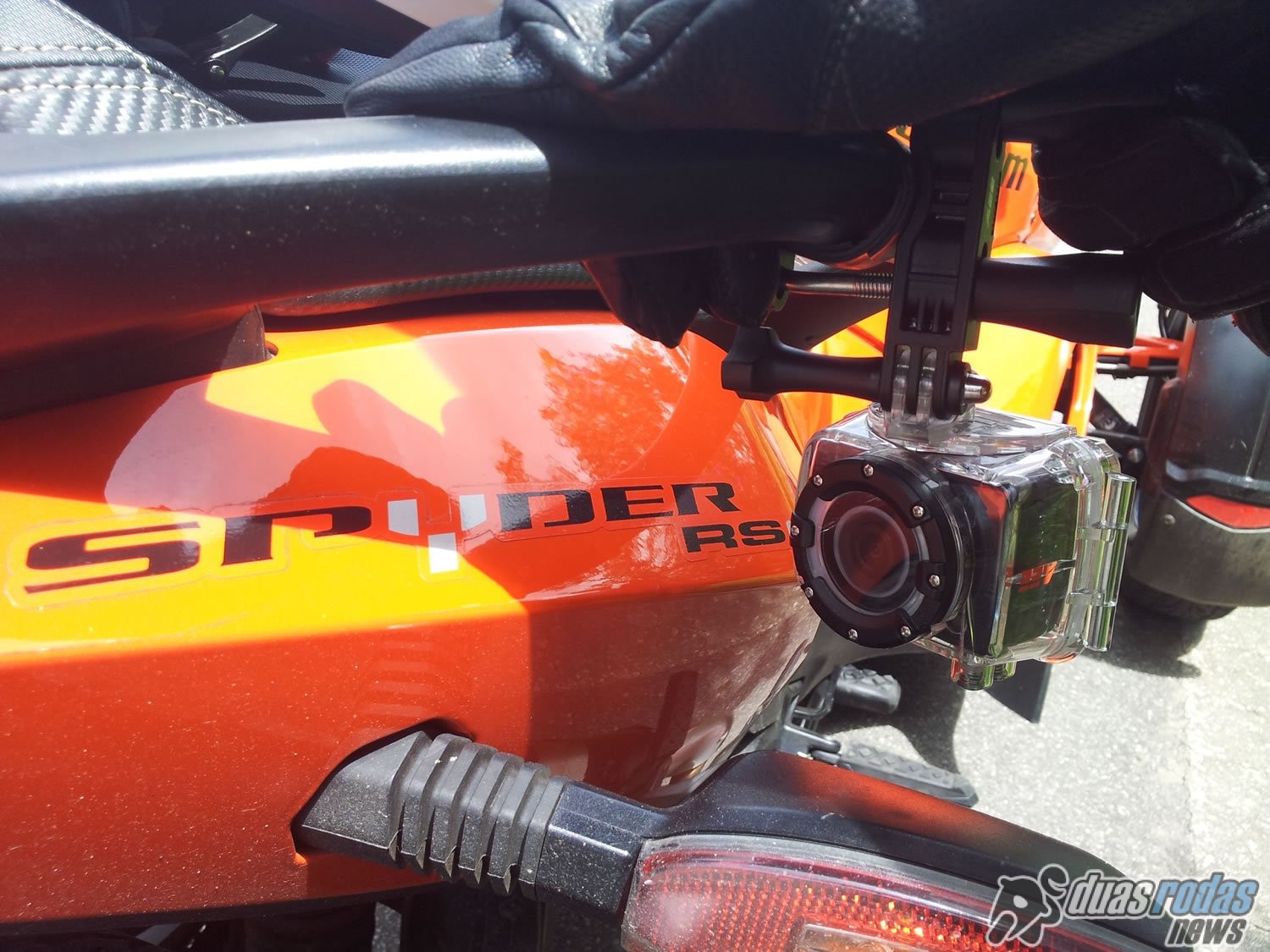 Testes de motocicletas de um ângulo diferenciado e exclusivo com câmeras Xtrax