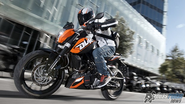 KTM divulga preço da 200 Duke