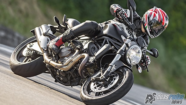 Ducati Monster 821 Dark chega ao mercado brasileiro