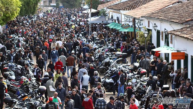XXIV Bikefest reúne apaixonados por motociclismo em Tiradentes