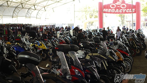 Megacycle atraiu motociclistas e turistas para Paraty neste fim de semana