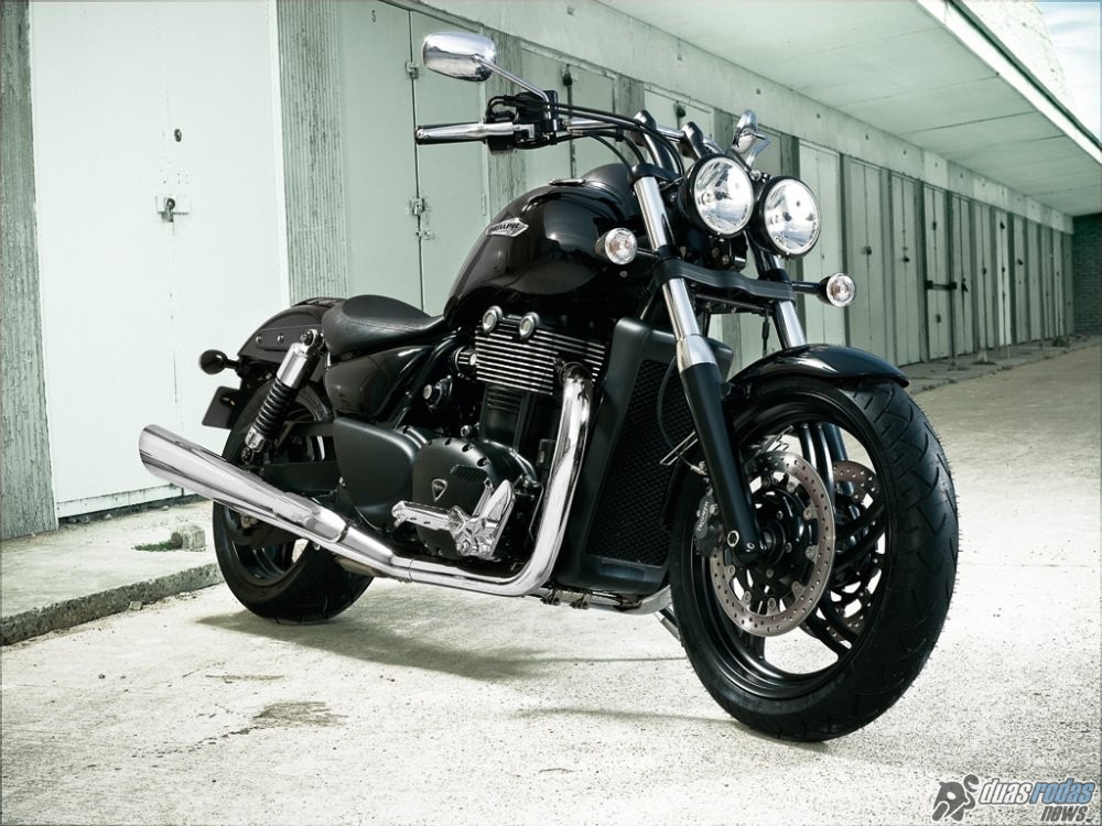 Quer uma custom diferenciada? Então conheça a Triumph Thunderbird Storm