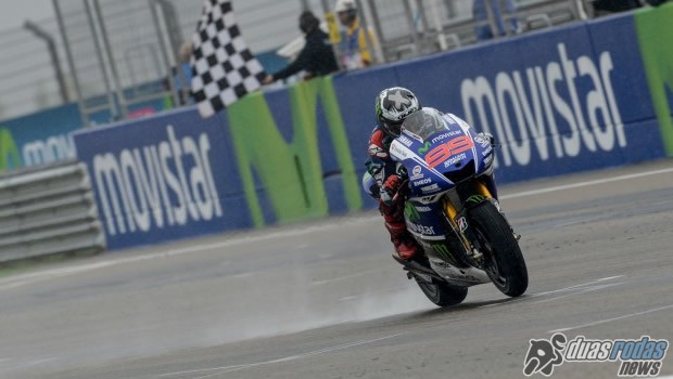 Jorge Lorenzo conquista sua primeira vitória no ano em corrida cheia de quedas