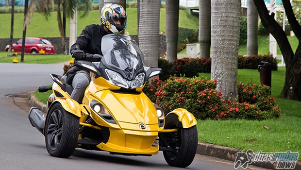 BRP Can-Am Spyder ST-S