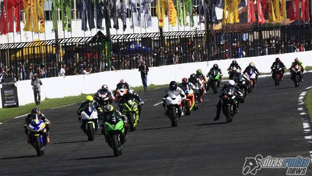 Emoções do SuperBike Brasil começam amanhã em Interlagos