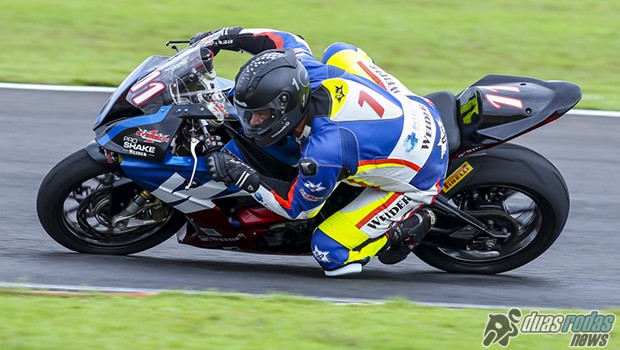 Confira como foi a 8ª etapa do SuperBike Brasil