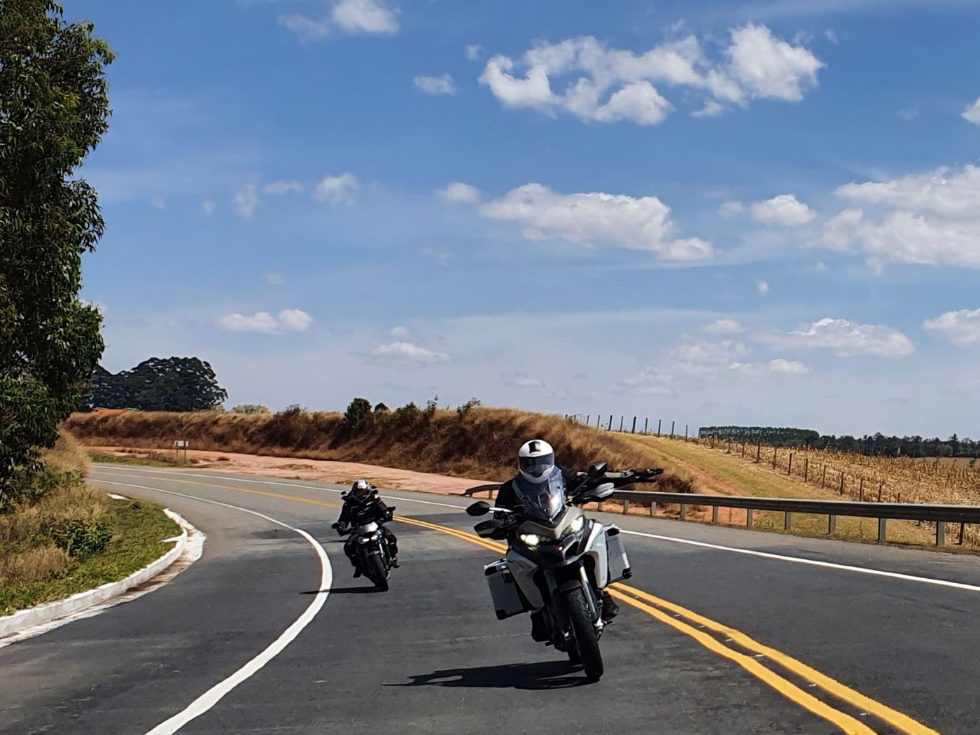 4Ride consolida expansão e aposta no compartilhamento premium de motos em 2026